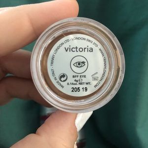 Trinny London BFF eye- Victoria